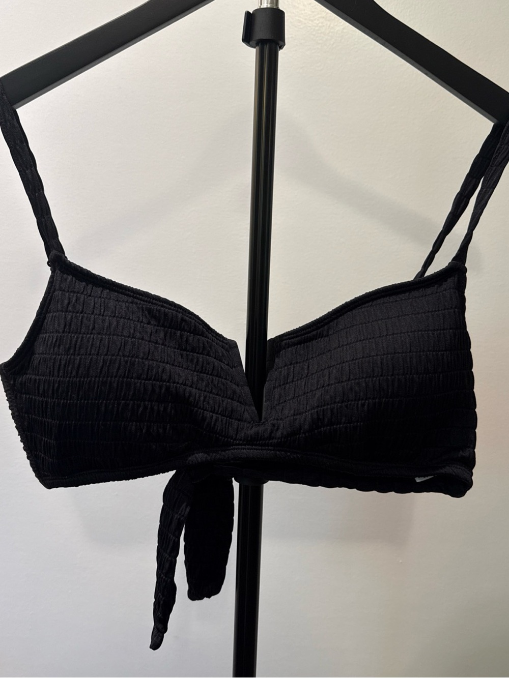 Bar III Womens V-Wire Plunge-Neck Bralette Bikini Swim Top Black size Large